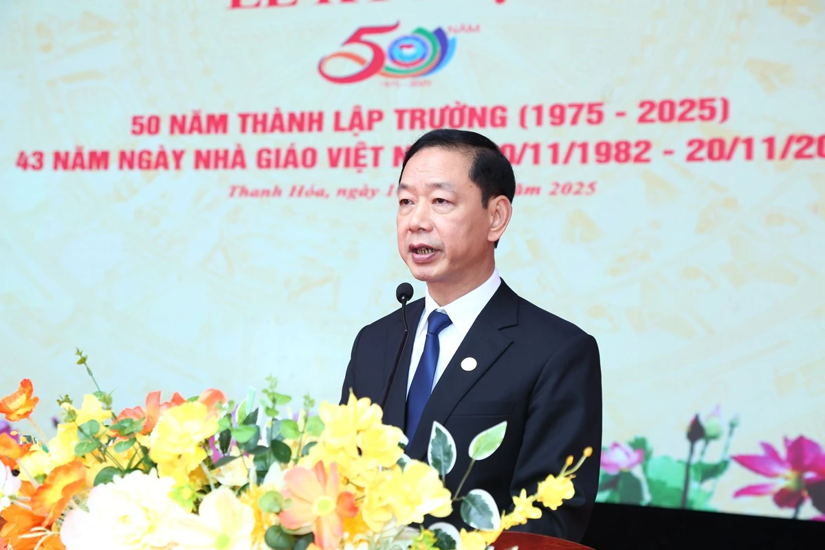 Phấn đấu xây dựng Trường THPT Hàm Rồng trong nhóm dẫn đầu cả nước về chất lượng giáo dục vào năm 2030