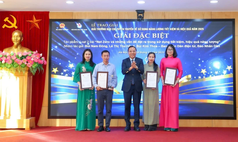 Trao 40 giải thưởng cho các tác phẩm báo chí về tiết kiệm năng lượng