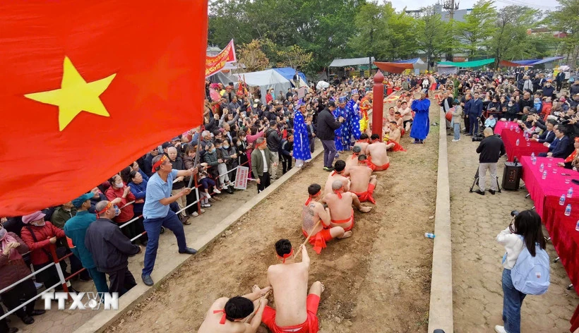 Một thập kỷ bảo vệ và phát huy Di sản UNESCO nghi lễ và trò chơi kéo co