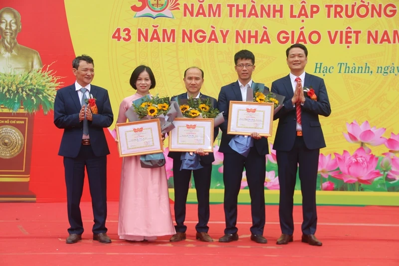 Trường THPT Tô Hiến Thành kỷ niệm 30 năm thành lập, xây dựng và phát triển