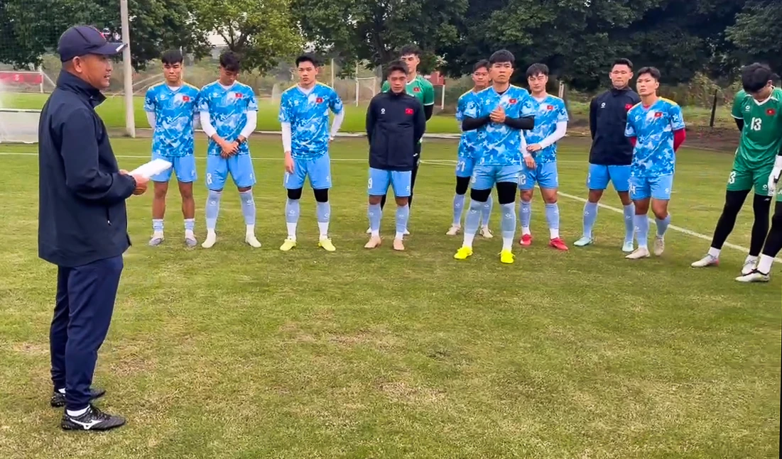 Nguyễn Xuân Son hạnh phúc trong ngày trở lại ĐTVN; Messi úp mở khả năng dự World Cup 2026