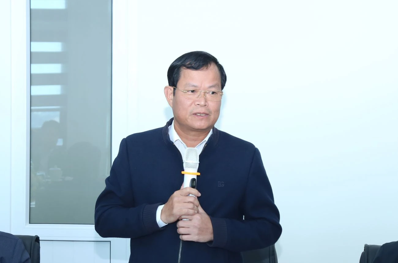 Chủ tịch UBND tỉnh Nguyễn Hoài Anh làm việc với Sở Nội vụ về công tác chuẩn bị bầu cử ĐBQH và đại biểu HĐND các cấp