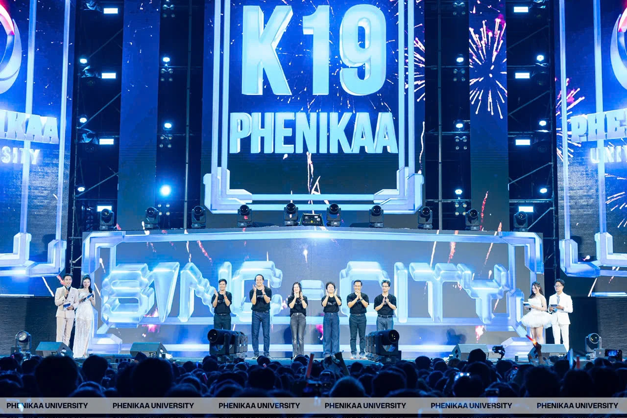 Đại học Phenikaa tổ chức Đại nhạc hội Sync City chào đón tân sinh viên K19