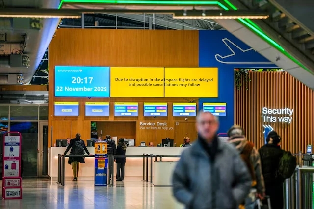Hà Lan đình chỉ hoạt động bay tại sân bay Eindhoven nhiều giờ do xuất hiện máy bay không người lái