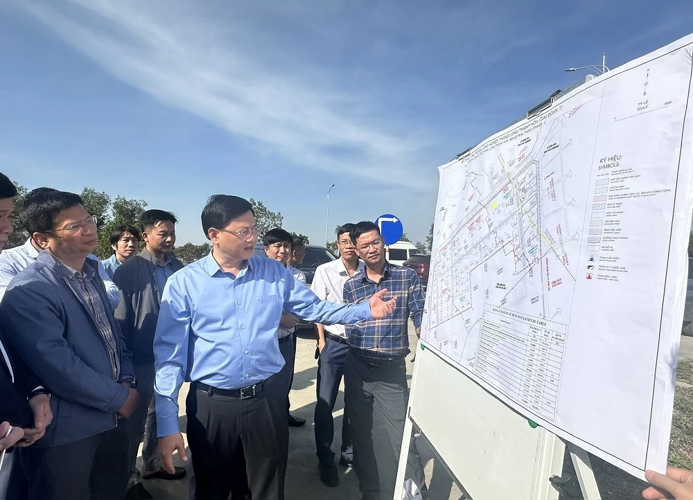 Đẩy nhanh tiến độ triển khai thực hiện Dự án đầu tư xây dựng và kinh doanh kết cấu hạ tầng KCN Thăng Long Thanh Hóa