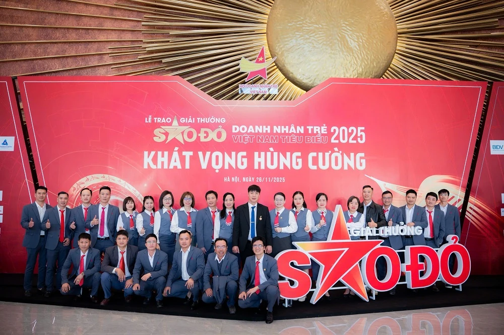 Chủ tịch HĐQT Tập đoàn Việt Hưng Ninh Văn Sức nằm trong TOP 100 Sao đỏ - Doanh nhân trẻ Việt Nam tiêu biểu năm 2025