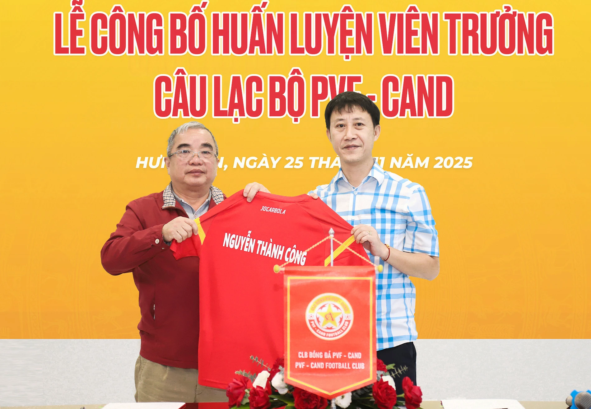 HLV Nguyễn Thành Công chính thức dẫn dắt PVF-CAND; Man City và Barcelona thảm bại tại Champions League
