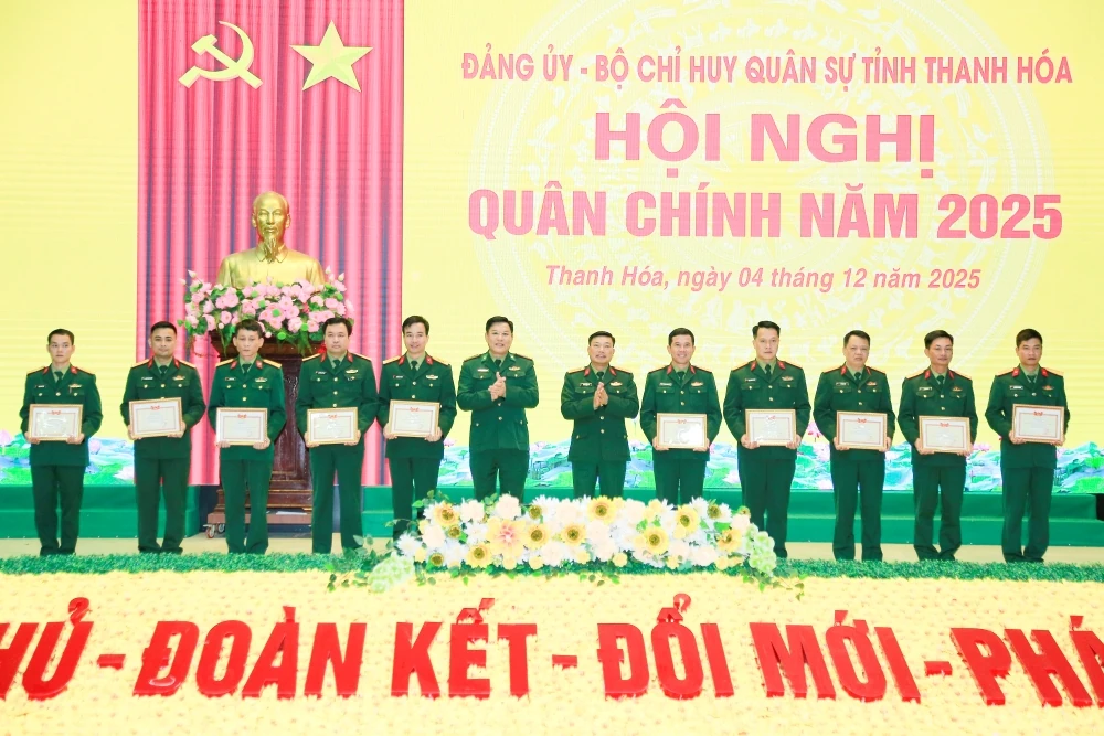 Hội nghị quân chính năm 2025
