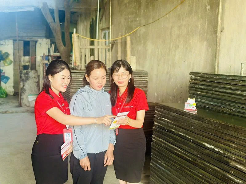 Tạo điều kiện để người dân tiếp cận các dịch vụ tài chính hiện đại