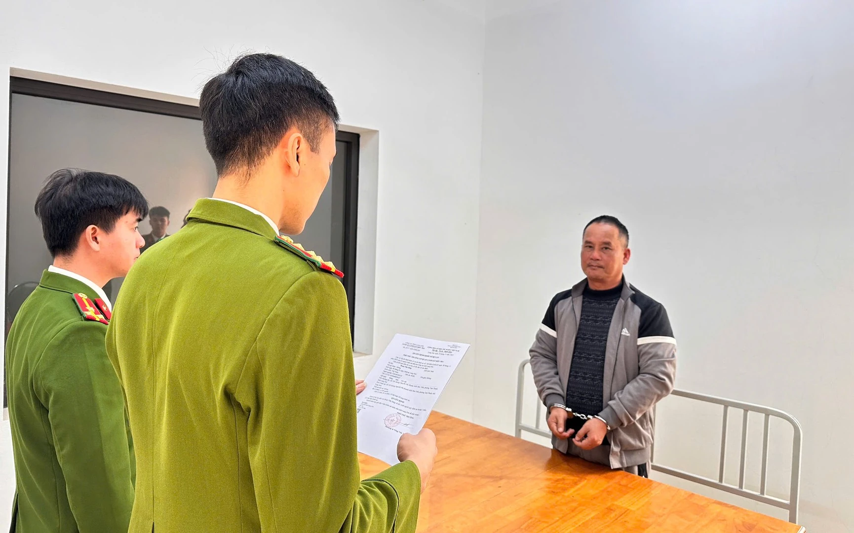 Khởi tố, bắt tạm giam Đoàn Văn Sáng về tội “Giết người”
