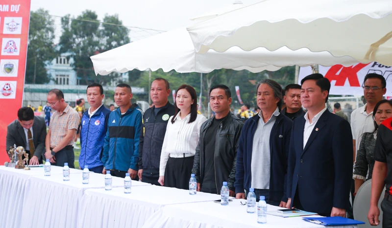 Khai mạc Giải bóng đá 7 người O40 tỉnh Thanh Hóa mùa thứ 3, năm 2025