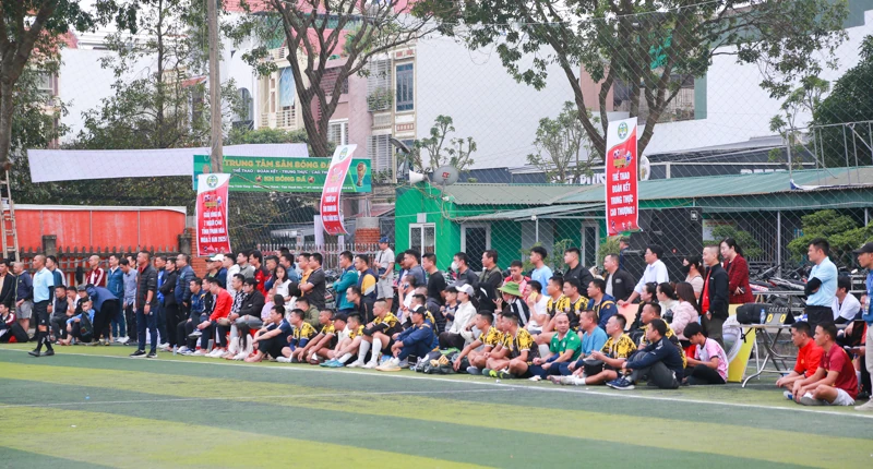 Khai mạc Giải bóng đá 7 người O40 tỉnh Thanh Hóa mùa thứ 3, năm 2025