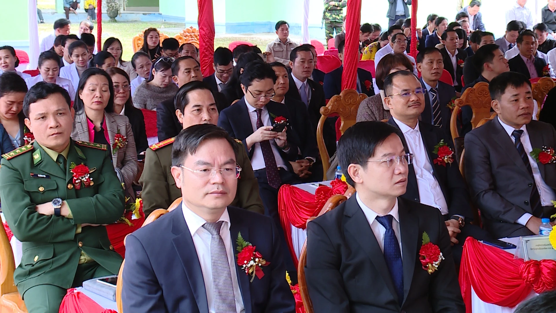 Khánh thành, bàn giao Bệnh viện Hữu nghị Lào - Việt Nam (tỉnh Hủa Phăn)