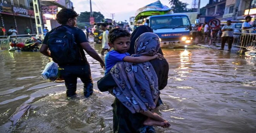 Ấn Độ cho phép máy bay cứu trợ Pakistan bay qua không phận tới Sri Lanka