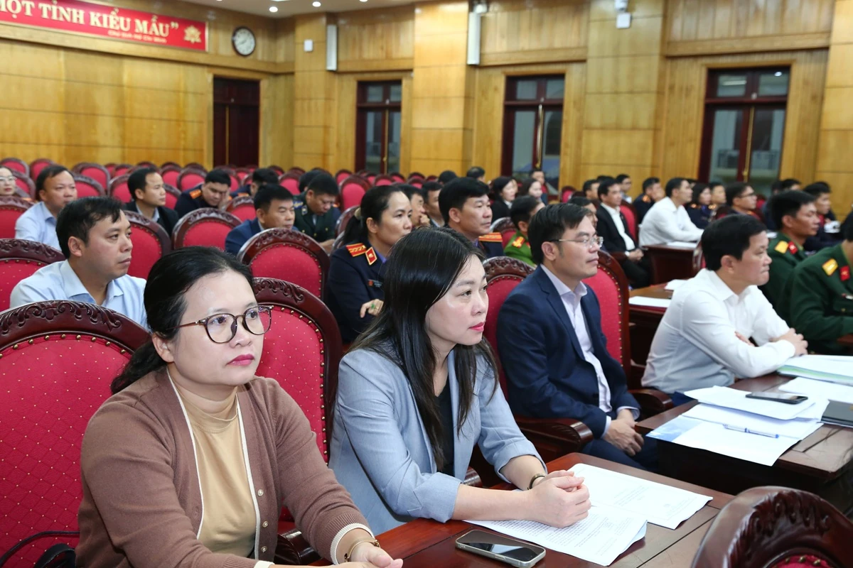 Kiên quyết, kiên trì ngăn chặn, đẩy lùi tham nhũng, lãng phí, tiêu cực