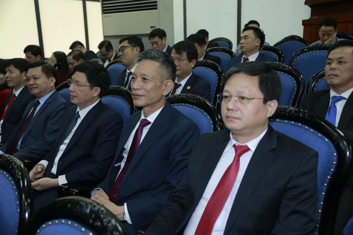 Khai mạc trọng thể Kỳ họp thứ 37, HĐND tỉnh Thanh Hóa, khóa XVIII