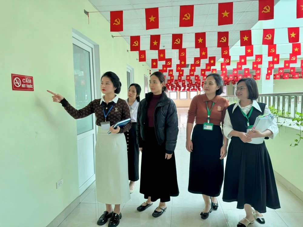 Bệnh viện Đa khoa Hà Trung xây dựng môi trường không thuốc lá