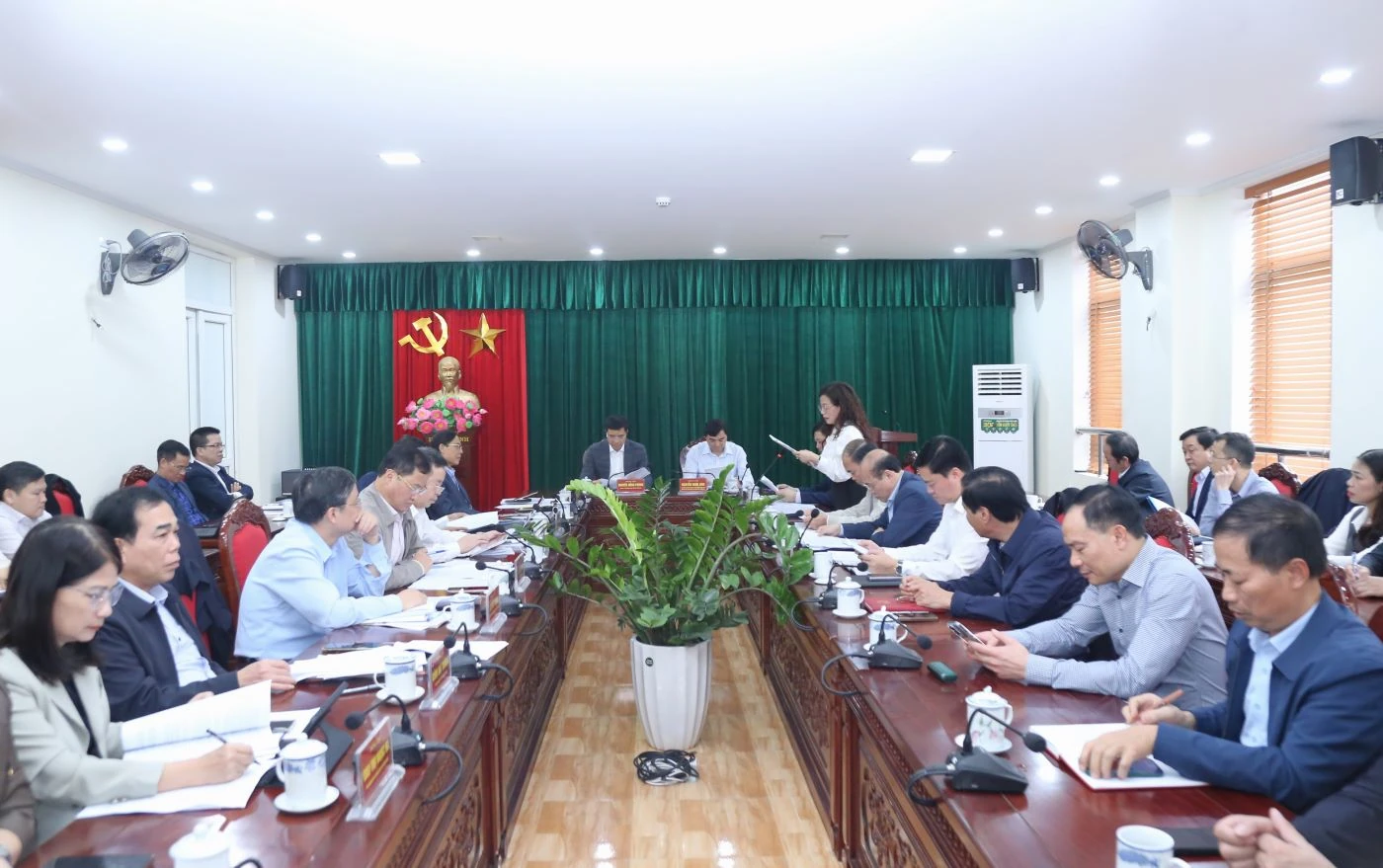 Chủ tịch UBND tỉnh Nguyễn Hoài Anh làm việc với Sở VH,TT&DL về tình hình thực hiện nhiệm vụ giai đoạn 2021-2025