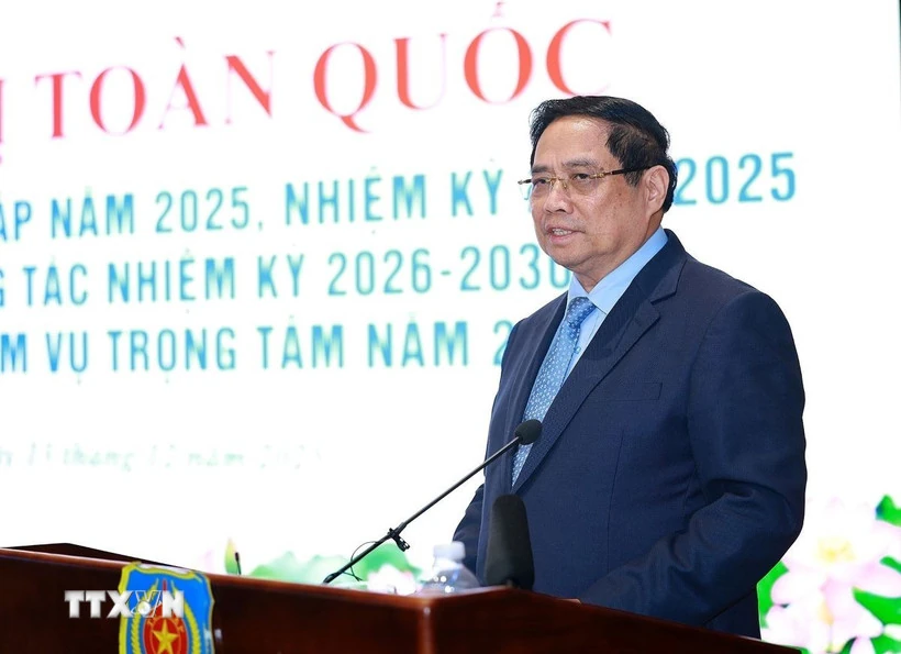 Tiếp tục nghiên cứu, hoàn thiện thể chế về thi hành án dân sự, thi hành án hành chính