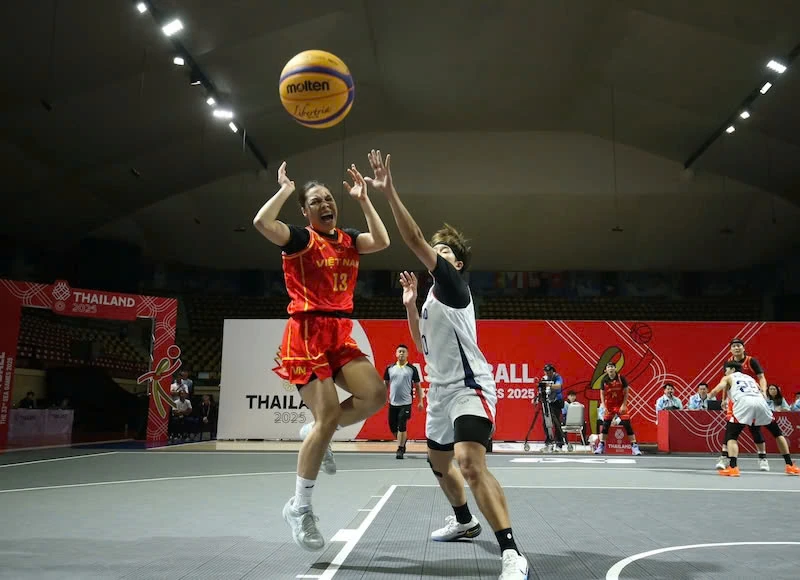 SEA Games 33 ngày 10/12: “Kình ngư” Phạm Thị Vân và đồng đội giành HCĐ Bơi lội