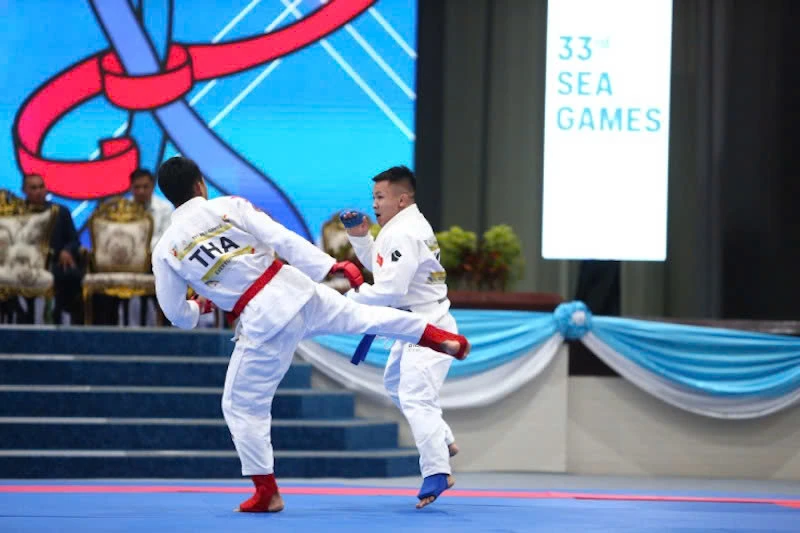 SEA Games 33 ngày 10/12: “Kình ngư” Phạm Thị Vân và đồng đội giành HCĐ Bơi lội