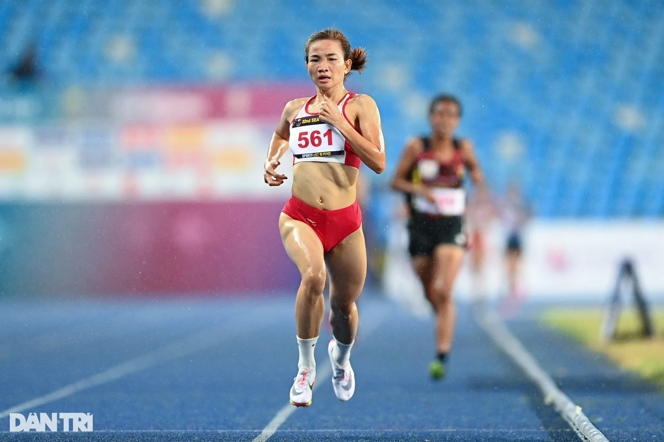 SEA Games 33 ngày 13/12: Việt Nam chạm mốc 30 HCV; Điền kinh bùng nổ “mưa vàng” cuối ngày!