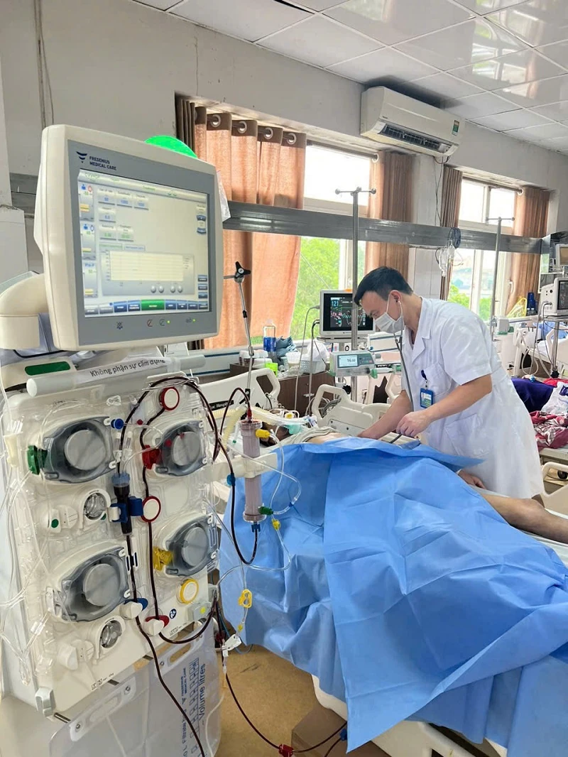 Cứu sống bệnh nhân sốc nhiễm khuẩn suy đa tạng nguy kịch