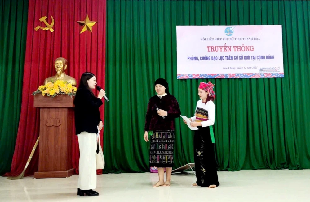 Đối thoại chính sách và giám sát thực hiện bình đẳng giới tại xã Tam Chung