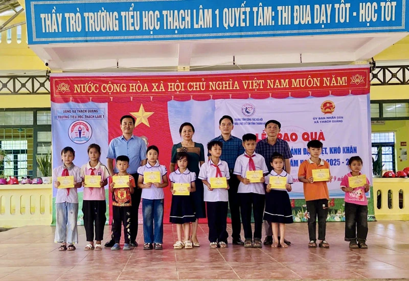 Công tác xã hội - giải pháp nền tảng chăm lo đối tượng yếu thế