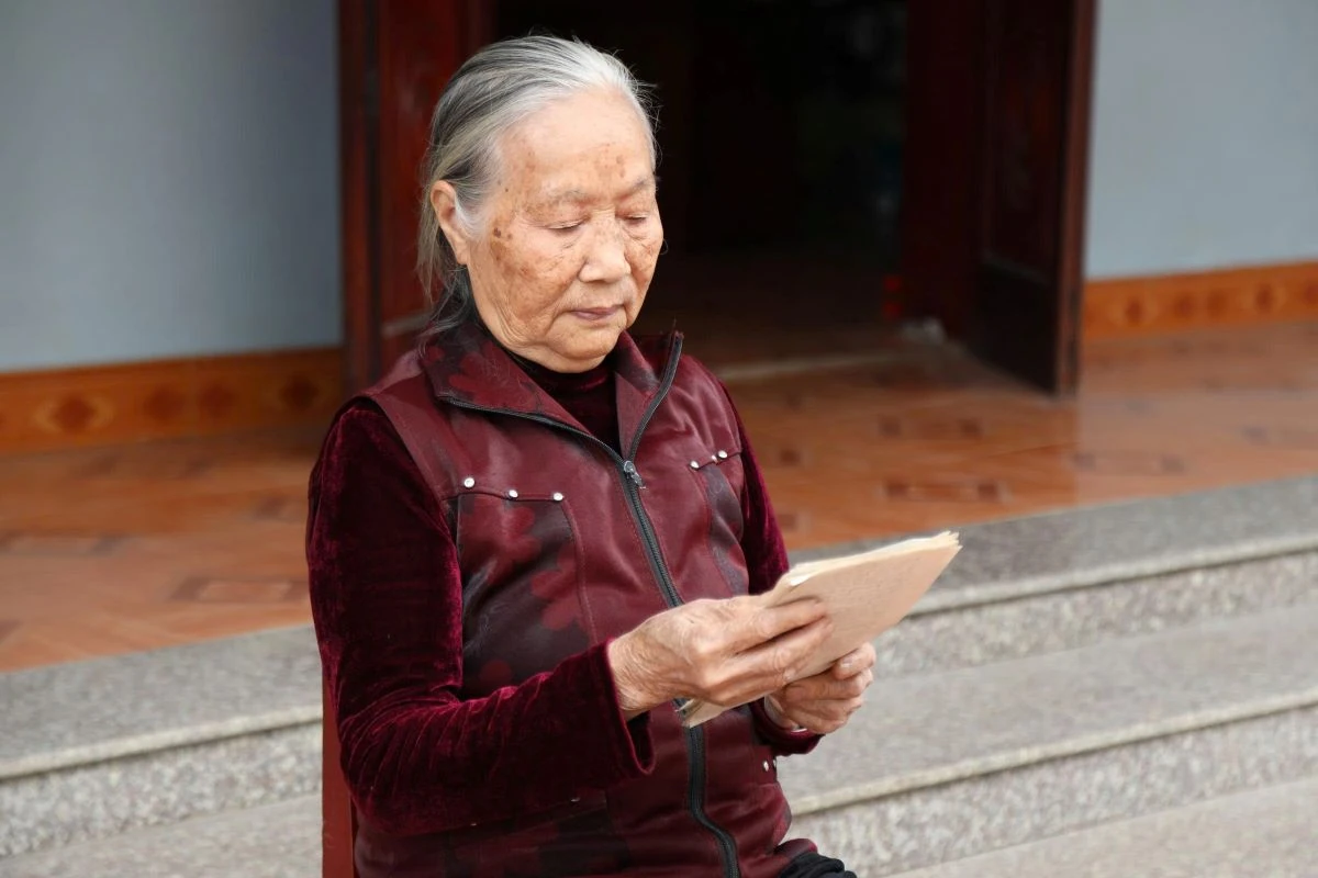 Di thư của người lính (Bài 3): Còn nhiều khó khăn, gian khổ nhưng em hãy tin ở anh, bởi vì anh tin Đảng...