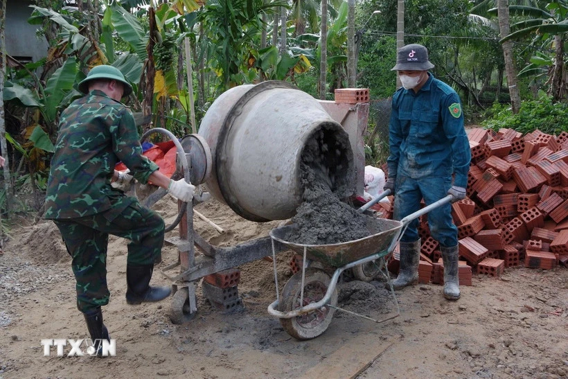 Miễn phí chuyển 1 triệu viên gạch trong Chiến dịch Quang Trung bằng tàu hoả