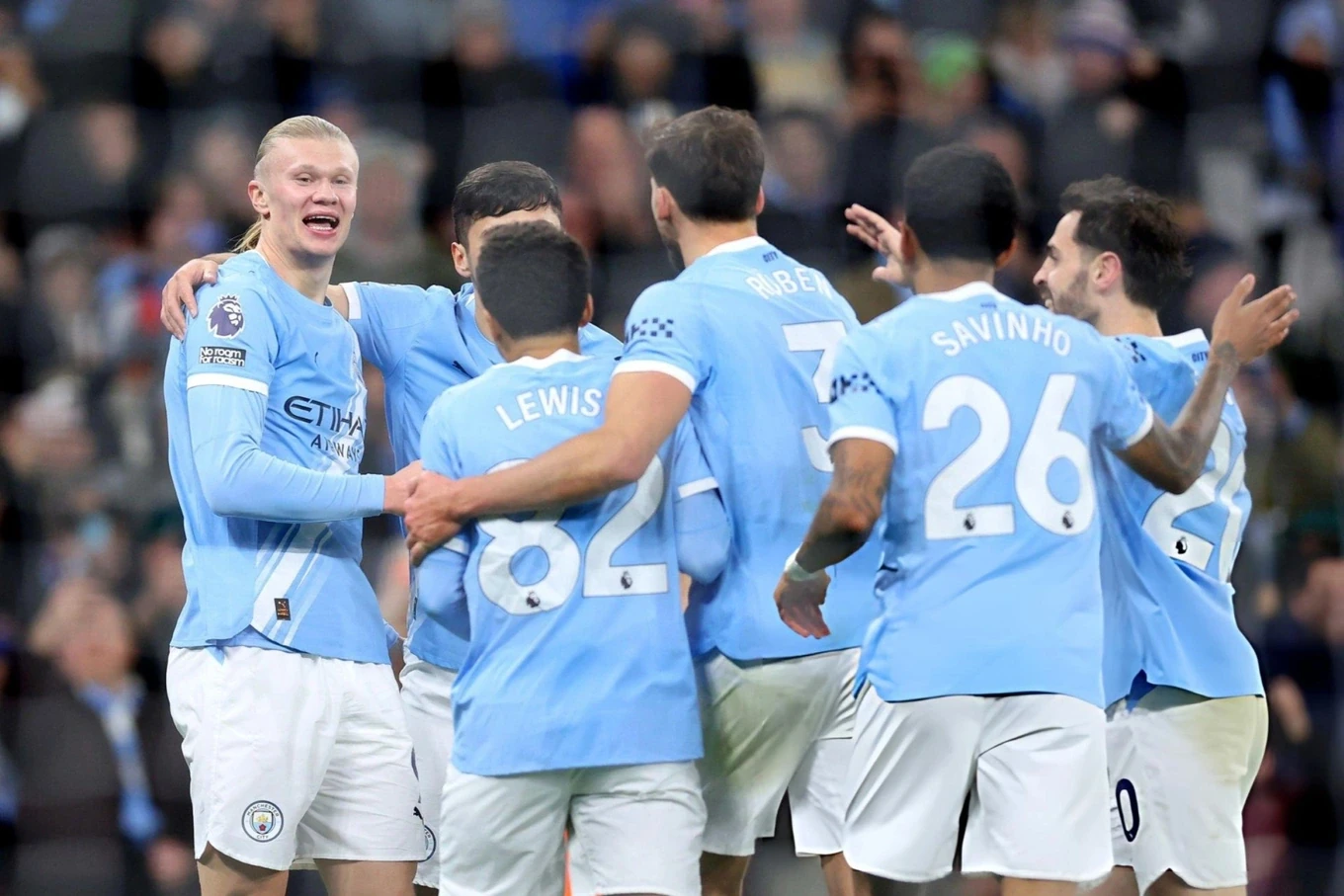 VFF làm rõ tương lai của HLV Kim Sang-sik; Haaland và Mbappe đồng loạt áp sát những kỷ lục vĩ đại của Ronaldo