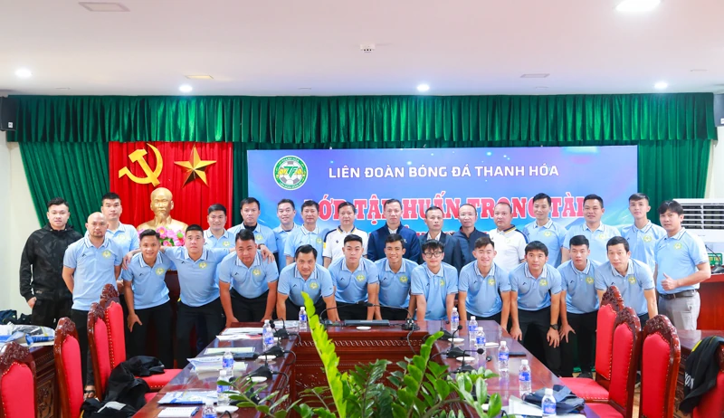 Khai mạc lớp tập huấn trọng tài bóng đá tỉnh Thanh Hóa năm 2025