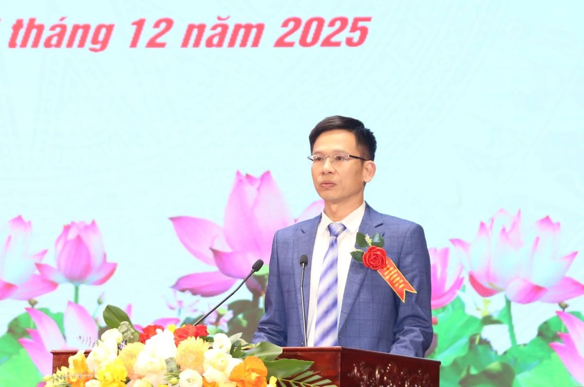 Đẩy mạnh phong trào thi đua khuyến học, khuyến tài, xây dựng xã hội học tập