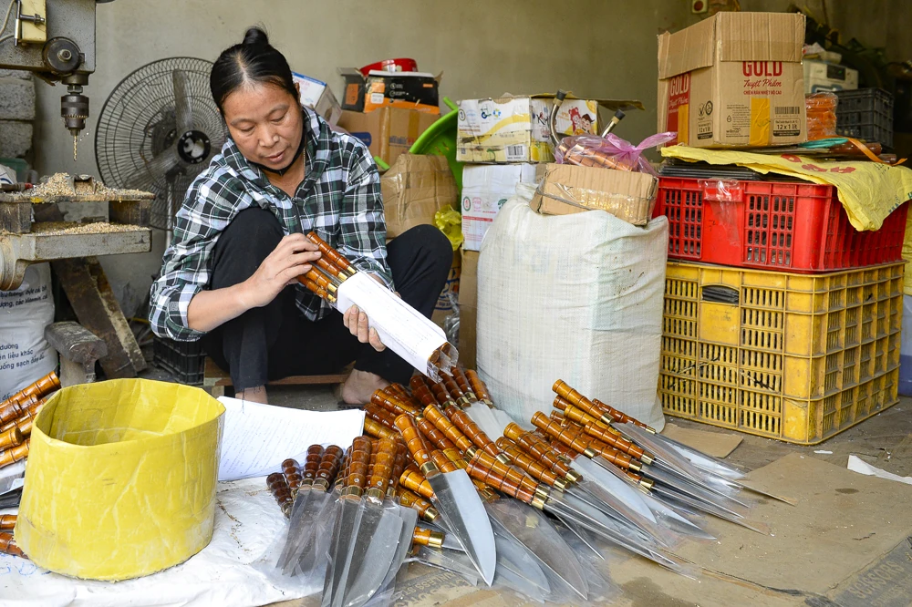 Làng rèn Tiến Lộc “đỏ lửa” vào mùa Tết