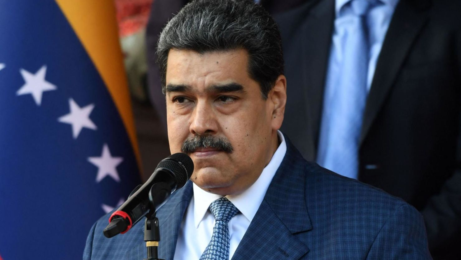 Mỹ gây sức ép toàn diện lên Venezuela