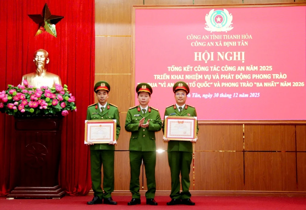Xây dựng hình ảnh công an xã Định Tân trong sạch, vững mạnh, chính quy, tinh nhuệ và hiện đại