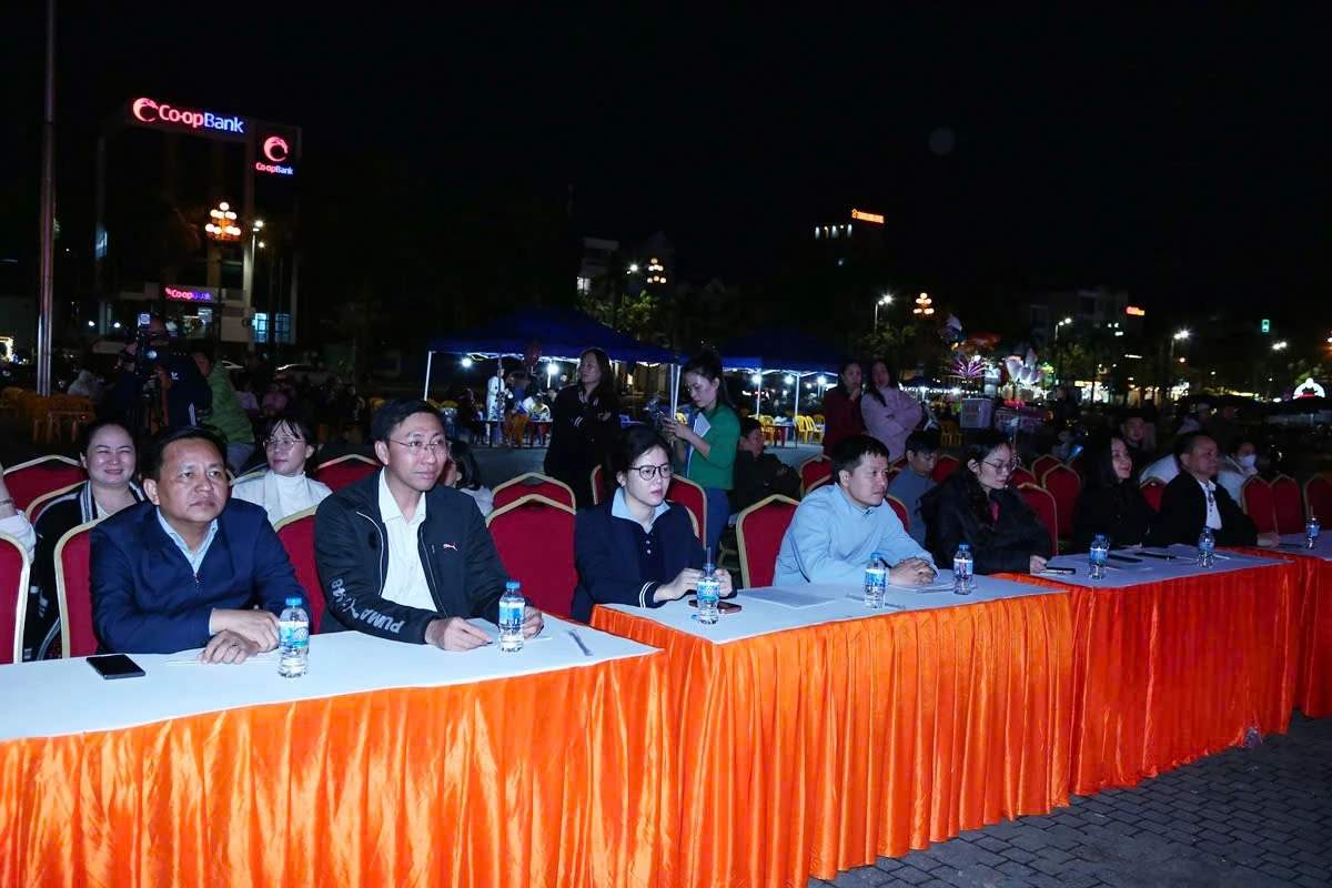 Tổng duyệt chương trình nghệ thuật “Chào năm mới 2026”