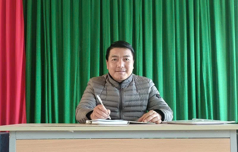 Bí thư chi bộ chăm lo phát triển kinh tế, bảo vệ đường biên mốc giới
