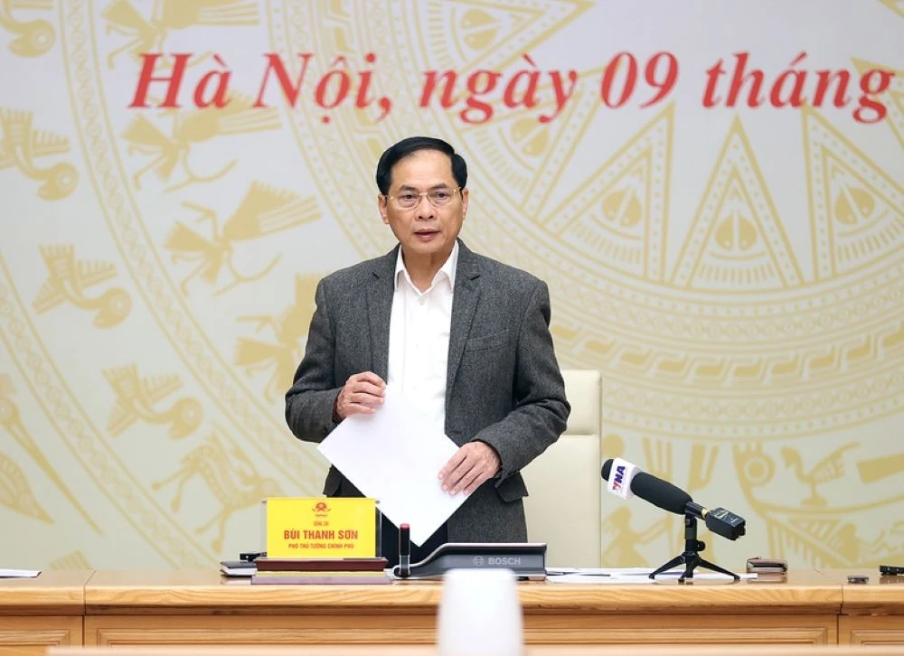 Quyết liệt từ gốc rễ, tạo chuyển biến thực chất trong đấu tranh chống buôn lậu, gian lận thương mại và hàng giả