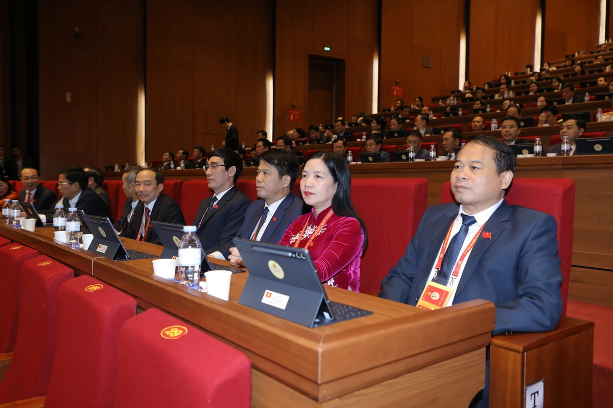 Đại hội XIV của Đảng: Đoàn đại biểu Đảng bộ tỉnh Thanh Hóa dự phiên thảo luận tại hội trường