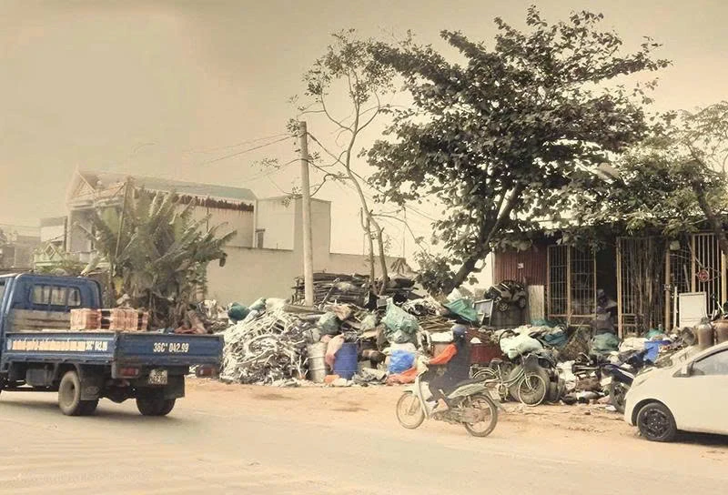 Bất cập từ các cơ sở thu mua phế liệu