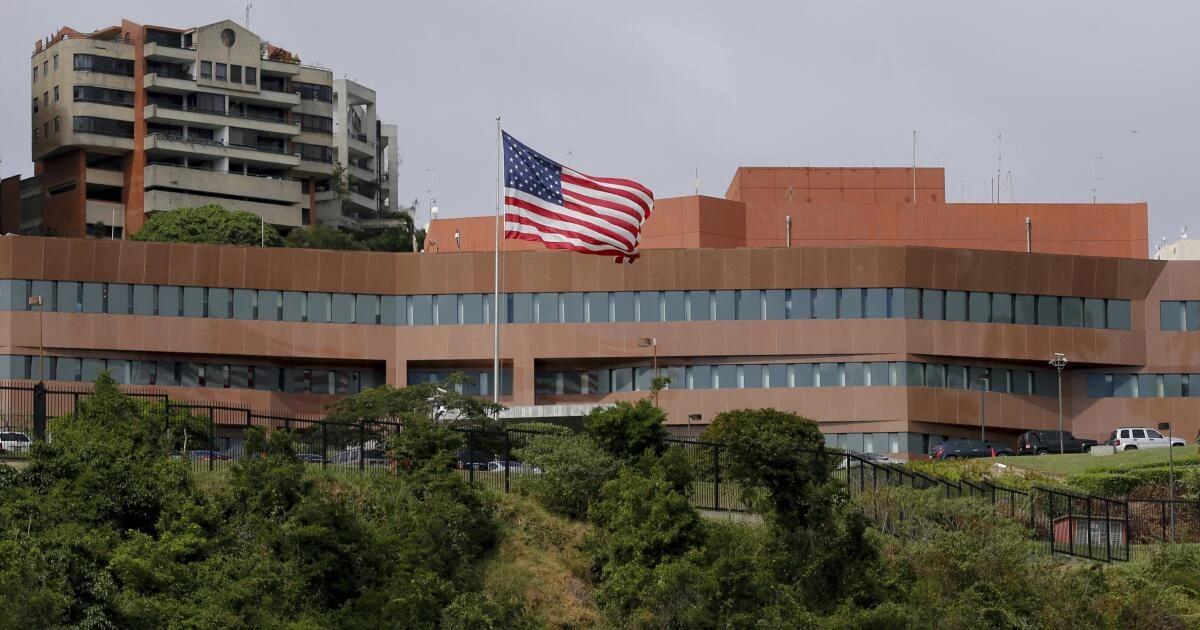 Mỹ bắt đầu các bước đầu tiên mở lại đại sứ tại Venezuela