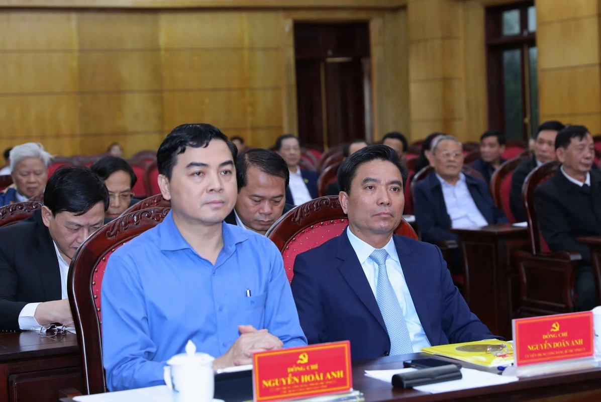 Thường trực Tỉnh ủy gặp mặt nguyên lãnh đạo tỉnh, cán bộ lão thành cách mạng nhân dịp Tết Nguyên đán 2026