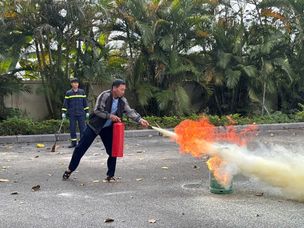 Triệu Sơn: 100% nhà văn hóa được trang bị bình chữa cháy tại chỗ