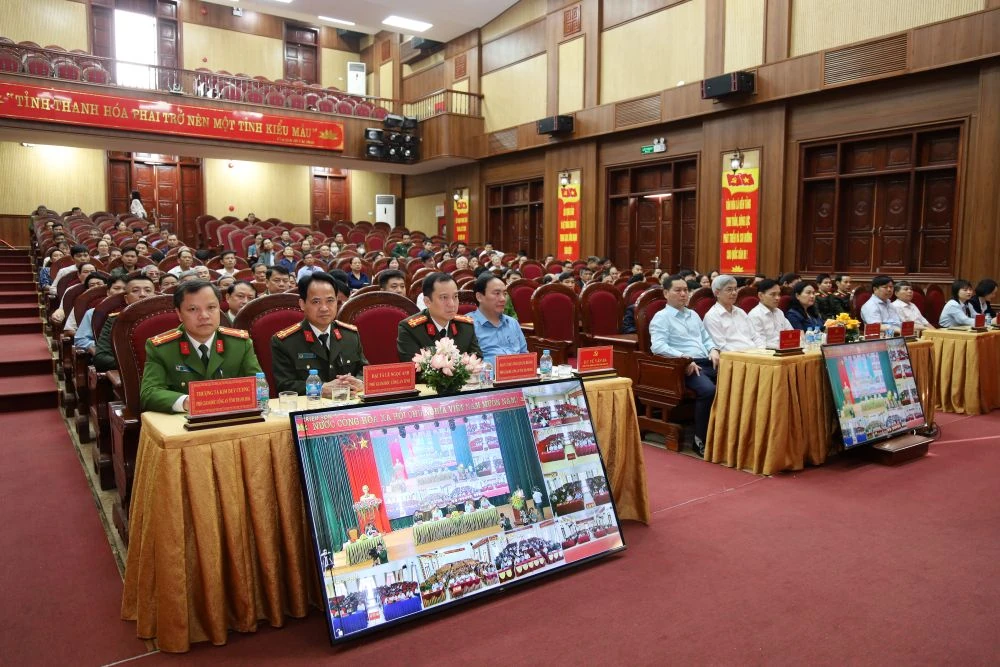 Các ứng cử viên đại biểu HĐND tỉnh tiếp xúc cử tri, vận động bầu cử tại đơn vị bầu cử số 13