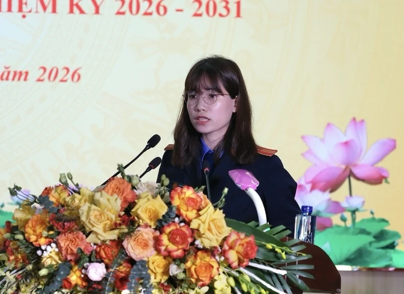 Các ứng cử viên ĐBQH khóa XVI tiếp xúc cử tri, vận động bầu cử tại đơn vị bầu cử số 5