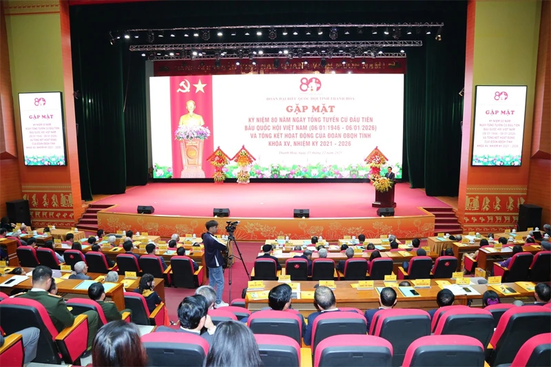 Ch&uacute; trọng đổi mới, s&acirc;u s&aacute;t thực tiễn, thẳng thắn phản biện, tăng cường tr&aacute;ch nhiệm