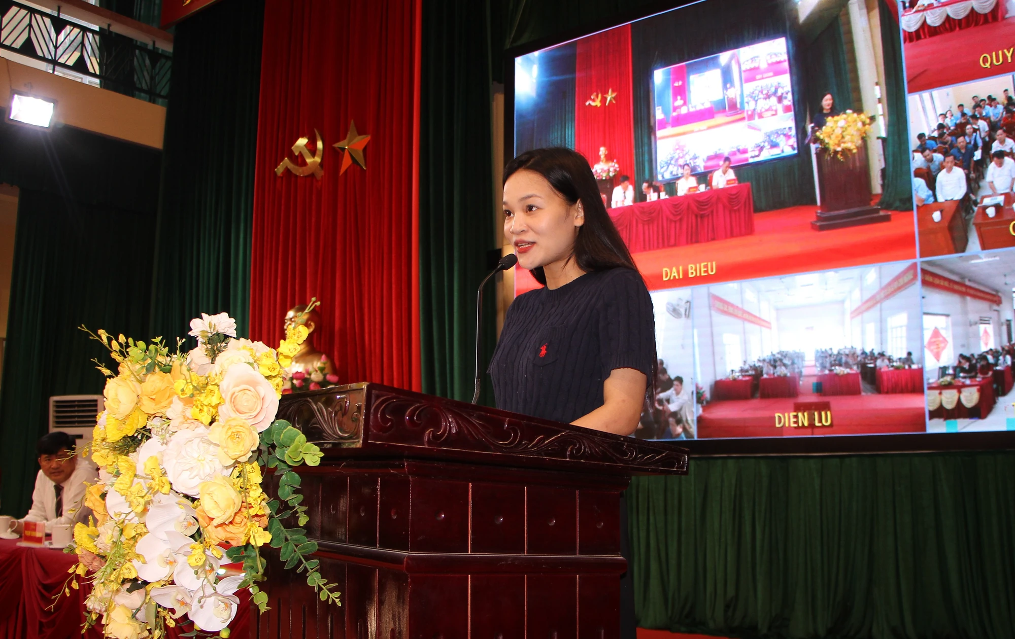 Các ứng cử viên đại biểu HĐND tỉnh tiếp xúc cử tri, vận động bầu cử tại đơn vị bầu cử số 4