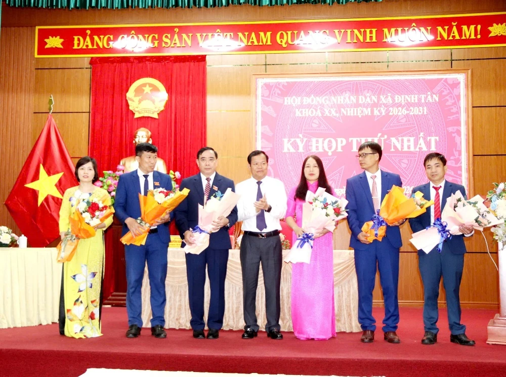 Xã Định Tân tổng kết công tác bầu cử ĐBQH khóa XVI và HĐND các cấp